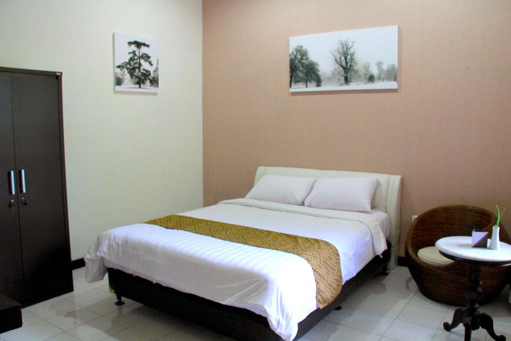 Griya Yunika Guest house 2*